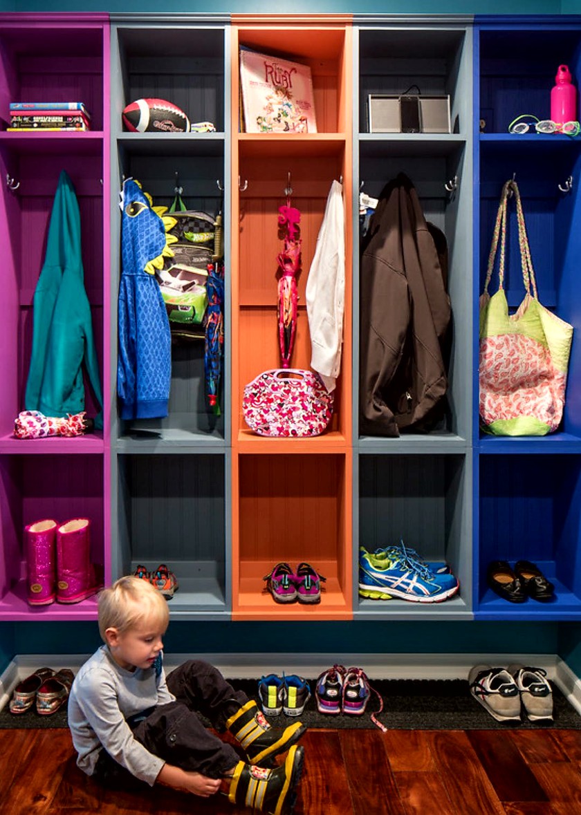 Детская цветная гардеробная комната Бердск